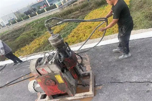 洪洞马路面下沉注浆加固